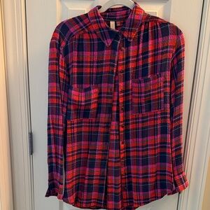 Pilcro by Anthropologie long plaid button front shirt - Size Small